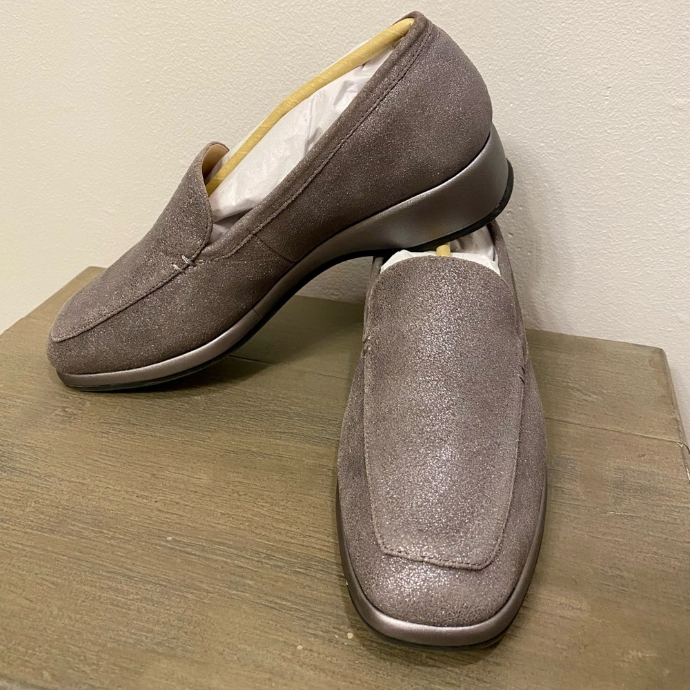 Alex Marie leather silver metallic loafers size 7.5